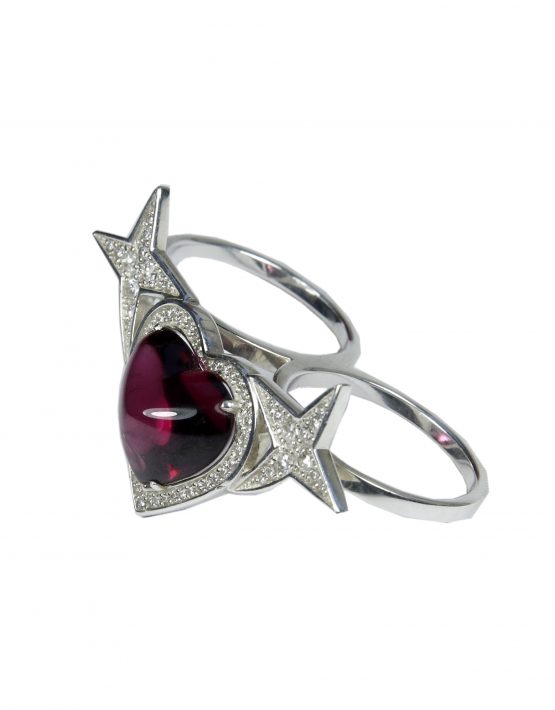 Ring Heart with almandine and white diamonds